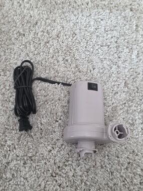 Source Unknown Beige Electric Air Pump with Black Cord